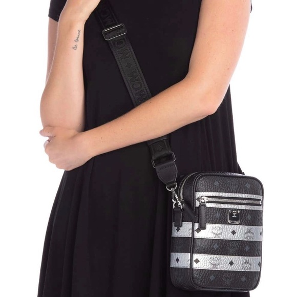 Spot Viseto Crossbody Bag 🖤 black - Picture 8 of 8